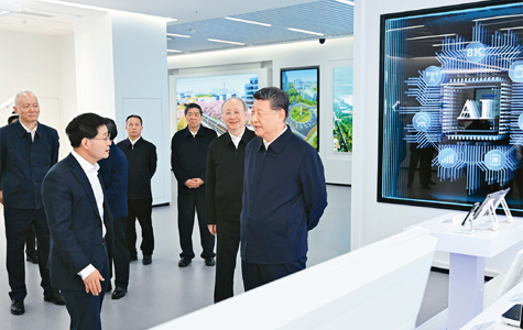 习近平：前瞻布局和发展未来产业